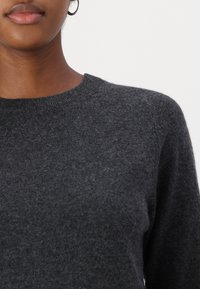 Repeat Πουλόβερ - charcoal