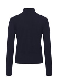 Tengerészkék hosszú ujjú pulóver magas gallérral, bordázott mandzsettával és szegéllyel. Sima textúra, minimalista dizájn, nincs látható minta vagy díszítés.