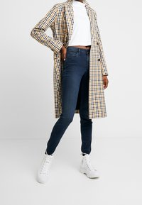 Calvin Klein Jeans Jeans Skinny Fit - blue-black denim