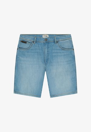 Vaaleansiniset farkkushortsit suoran leikkauksen omaavina, joissa on viisi taskua, messinkinen nappikiinnitys ja hillitty haalistunut pinta. Wrangler-logomerkintä vyötärönauhassa.