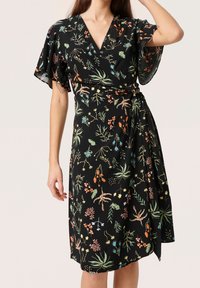 Soaked in Luxury Denní šaty - black