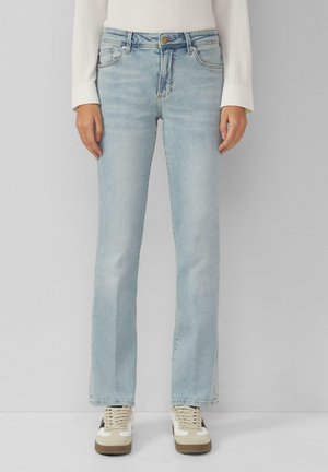 Hellblaue Jeans mit geradem Bein, aus Denim gefertigt. Verfügt über einen Knopf- und Reißverschluss, fünf Taschen und minimale Ausbleichung.