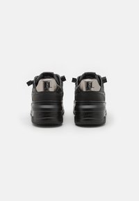 KARL LAGERFELD Sneakers - black