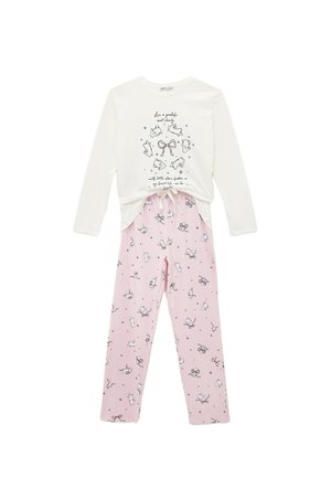 Witte longsleeve top met grafische print. Roze pyjamabroek met konijntjes en strikpatroon, elastische tailleband en een zachte textuur.
