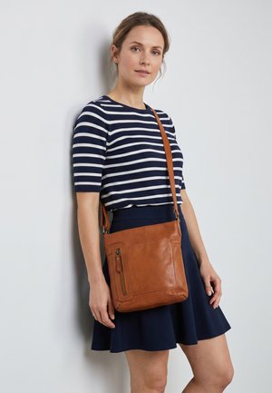 VENEZIA, CROSS BODY BAG - Sac bandoulière - brown