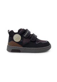 Sneaker neri per bambini con doppi cinturini in Velcro, tomaia in tessuto testurizzato, suola in gomma grigia e un accento marrone sul tallone.