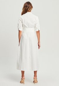 WILLA LOUNGE  - Särkkleit - white