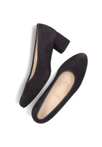 Donker suède blockhak schoenen met een ronde neus en een lage snit. De schoenen hebben een gladde binnenvoering en een subtiel logo op de binnenzool.