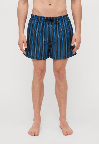 Pantaloni scurți de baie negri cu dungi verticale albastre, talie elastică, închidere cu șnur și lungime deasupra genunchiului. Textură netedă.