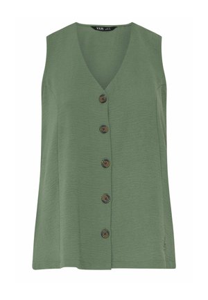 Blouse sans manches vert olive texturée avec col en V et cinq gros boutons bruns sur le devant.