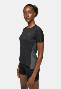 On - PERFORMANCE - T-Shirt sport - black   eclipse Immagine in miniatura 1