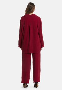 Elara SET - Pyjama - weinrot