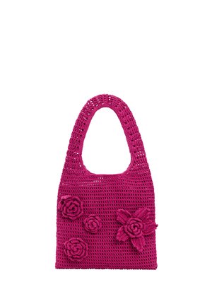 Fuksia heegeldatud käekott ümarate nurkadega ristkülikukujuline, millel on ees neli dekoratiivset lilleapplikaati.