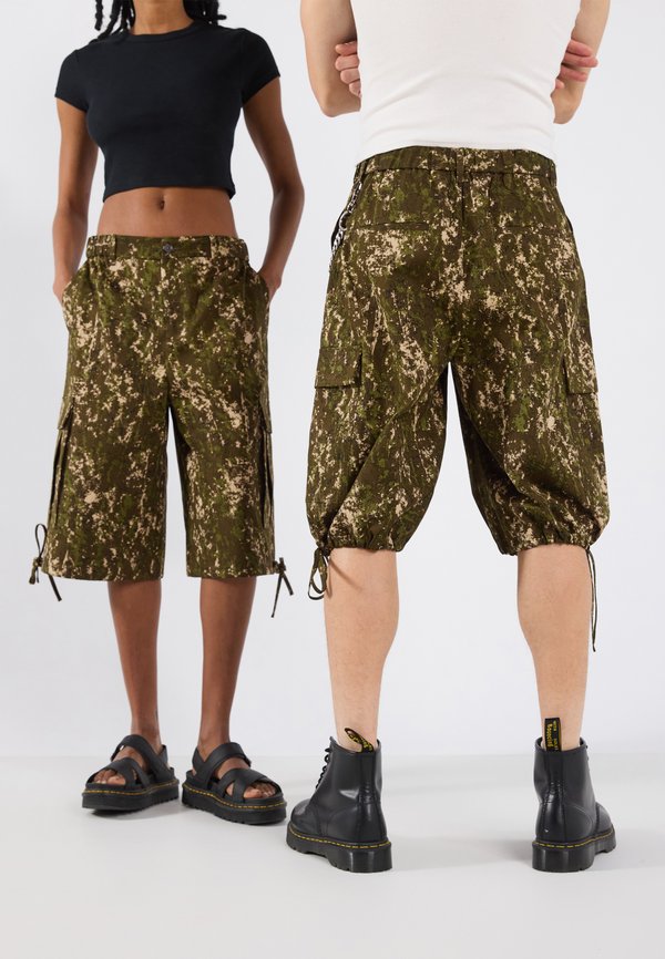 UNISEX - Shorts - olive