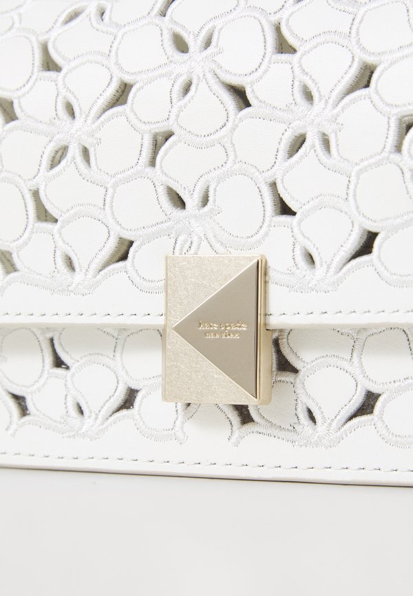 DECO EYELET MINI FLAP CHAIN  - Cross body bag3