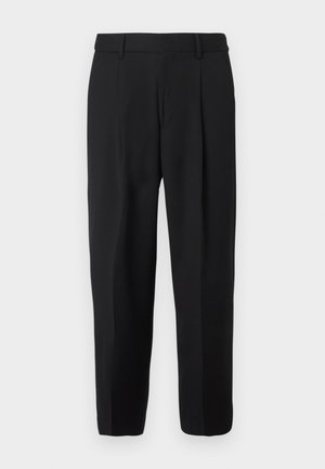Pantalon noir à jambe droite, confectionné en tissu tissé, avec devant plat, passants pour ceinture et deux poches latérales.