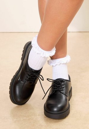 Lipsy, REGULAR FIT - CHUNKY LACE UP SCHOOL SHOES - Sporty snøresko - black faux leather