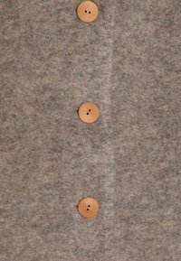Huttelihut COAT HOOD UNISEX - Klassikaline mantel - camel melange