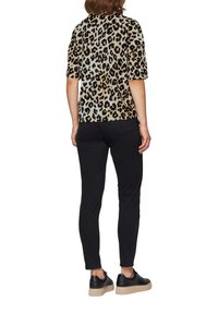 s.Oliver MIT STEHKRAGEN - Bluse - creme