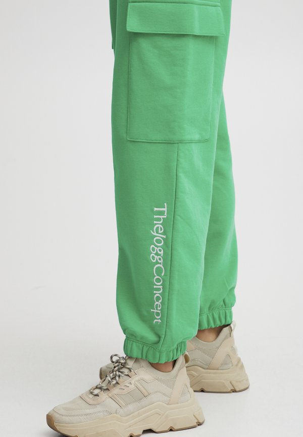 JCSAFINE - Tracksuit bottoms - mint4
