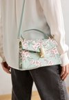 Handbag - green flowerprint