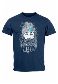 Marineblaue Baumwoll-T-Shirt mit einem grafischen Design eines bärtigen Mannes in einem gestreiften Hut, darunter in fetten weißen Buchstaben der Text "MOIN".