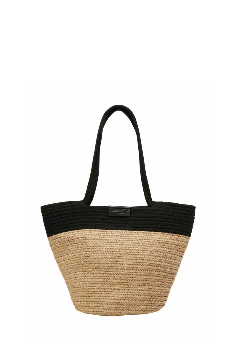 Sac en toile tissé avec un dessus en tricot noir et un bas en paille beige. Dispose de deux poignées solides et d'un accent de marque à l'avant.