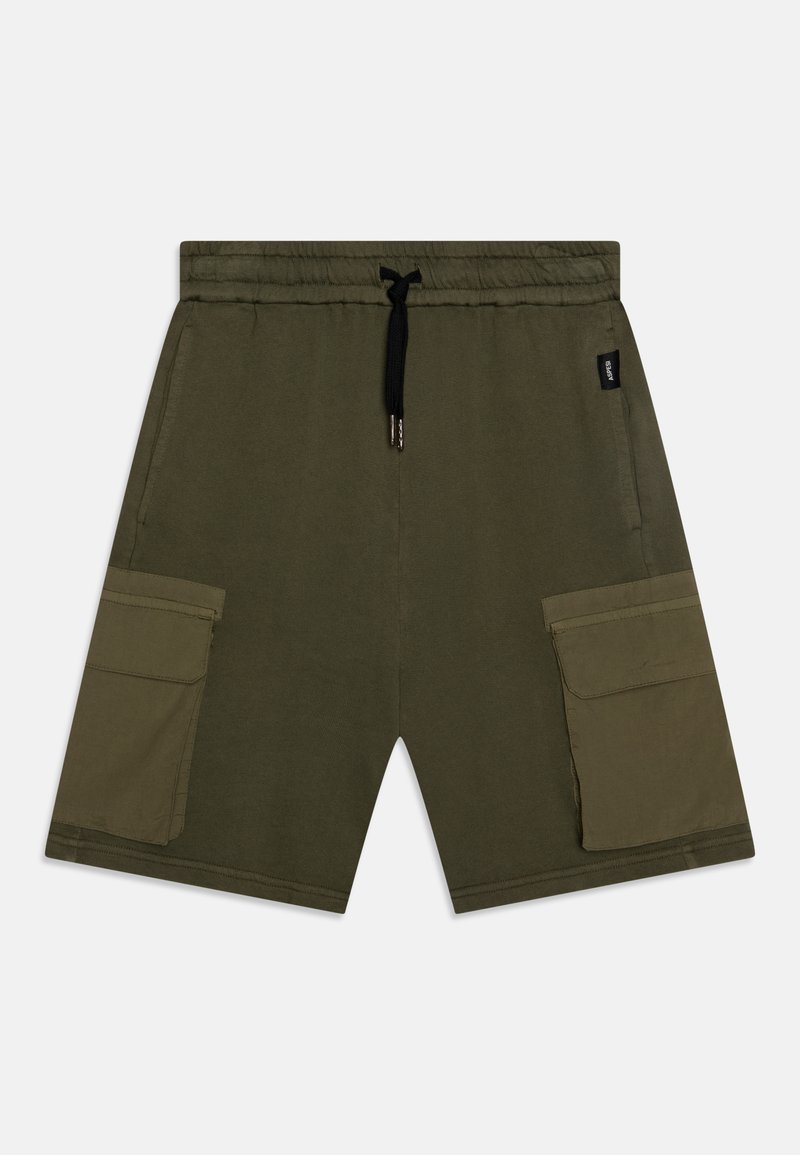 Ελαιώδους πράσινου σορτς με ελαστική μέση και κορδόνι, δύο τσέπες cargo και μαλακό, υφασμάτινο ύφασμα. Απλός σχεδιασμός με λειτουργικά στοιχεία.