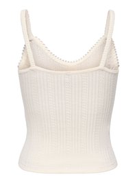 Débardeur tricot couleur crème avec fines bretelles et bord festonné, présentant un motif côtelé vertical texturé et en dentelle.