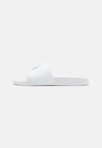 Não selecionado, white/navy