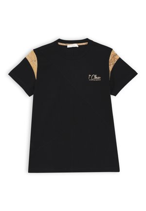 Maglietta nera a maniche corte, con dettagli a motivo beige sulle spalle e ricamo dorato con il nome del brand sul petto.