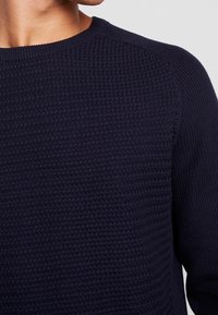 Jack & Jones PREMIUM Stickad tröja - dark blue