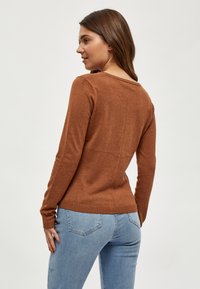 Minus MINEW LAURA CARDIGAN - Kofta - brown sugar melange