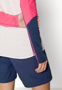 Norrøna FALKETIND EQUALISER ROUND NECK - Camisola de manga comprida - indigo night/honeysuckle