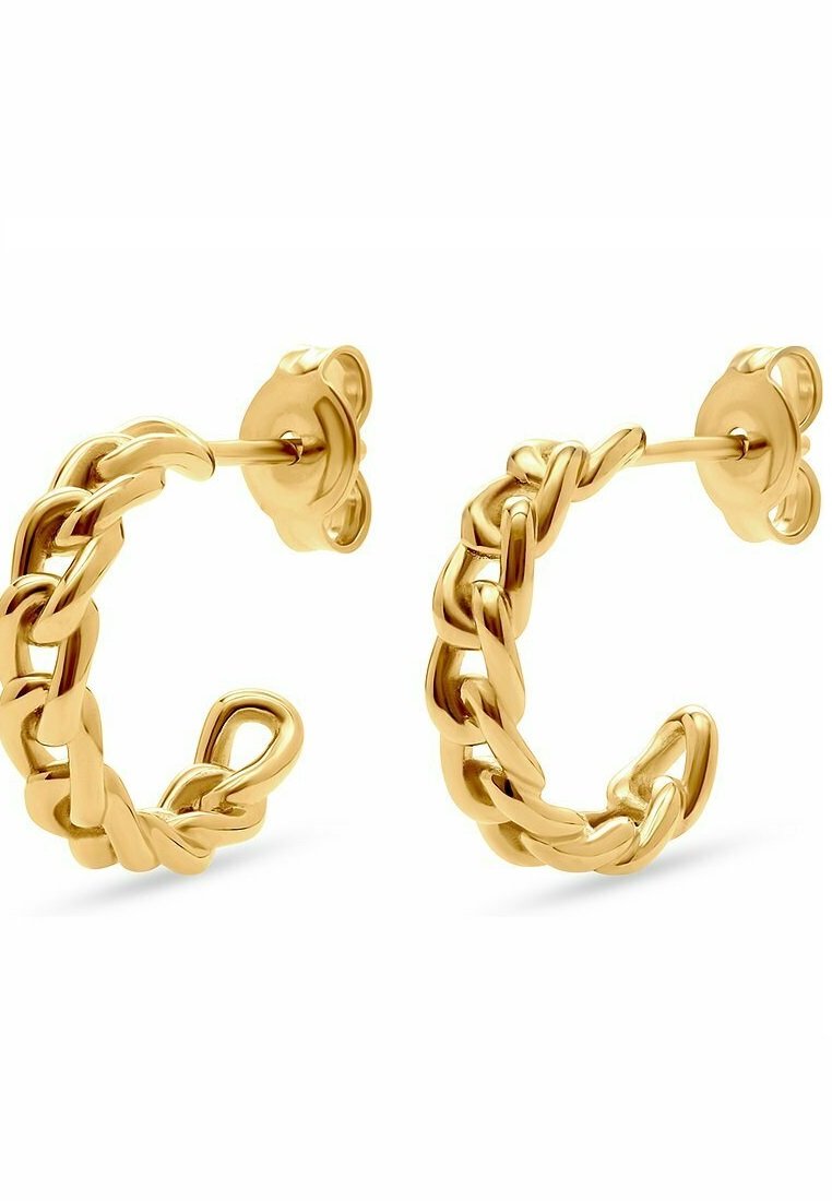 Orecchini color oro con design a catena, forma ad anello aperto, texture liscia e chiusura posteriore arrotondata per un fissaggio sicuro.