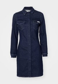 DARTED LEANDRESS - Skjortekjole - denim rinse