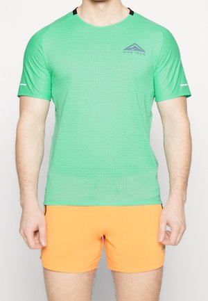 Sport T-shirt - green
