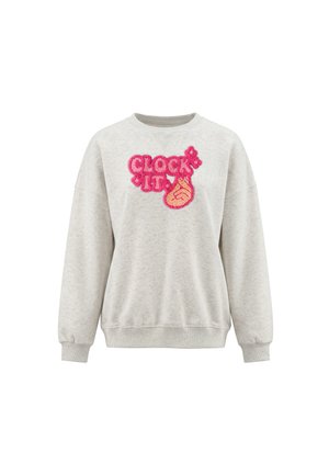 Lysegrå sweatshirt med lyserødt teksturtekst "Clock It" og en grafik af en hånd, der knipser fingre på brystet, lange ærmer, ribbet manchetter og kant.