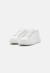 Calvin Klein CUPSOLE LACE UP mleczny