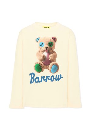 Kremowa koszula z długim rękawem z grafiką misia z niespasowanymi niebieskimi i zielonymi guzikowymi oczami oraz słowem "Barrow" w kolorze niebieskim poniżej.