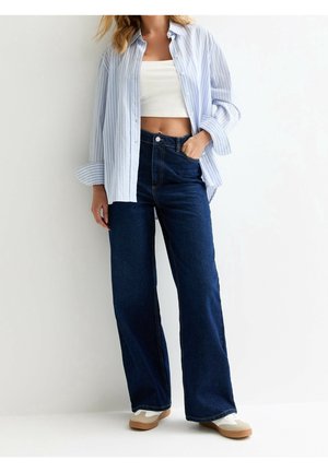 Leveälahkeiset - blue