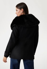 Thumbnail Image 3