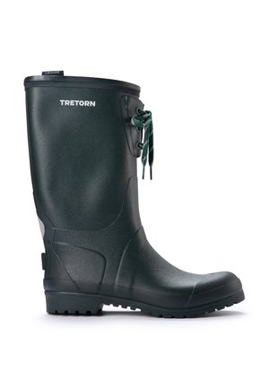 Mørkegrøn gummiregnstøvle med en tekstureret overflade, snørebånd foran og en holdbar sål. Har et logo på siden og en høj skaft.