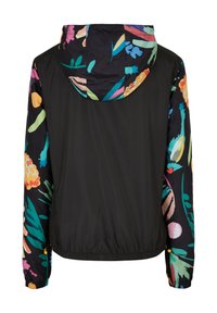Lekka czarna kurtka z kolorowym kapturem i rękawami w kwiatowy wzór. Posiada elastyczne mankiety i dół dla dopasowanego wyglądu.