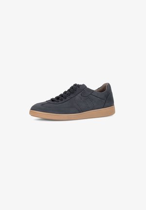 Dunkelblaue Wildledersneaker mit Schnürdesign, die an den Seiten über Perforierungen und eine Gummisohle verfügen.