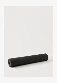 Избран, black