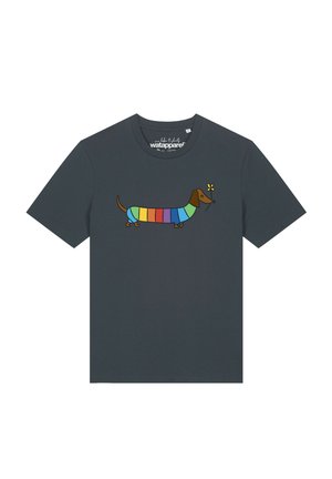 Anthrazitgraues T-Shirt mit einem bunten, gestreiften Dackel, der eine gelbe Blume im Maul hält, zentriert auf der Brust.