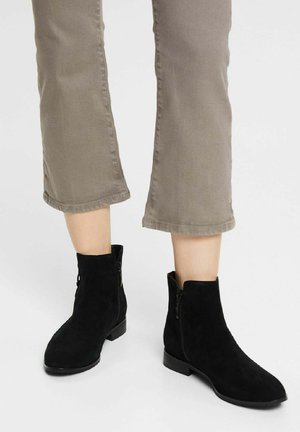 Esprit Stiefelette - black