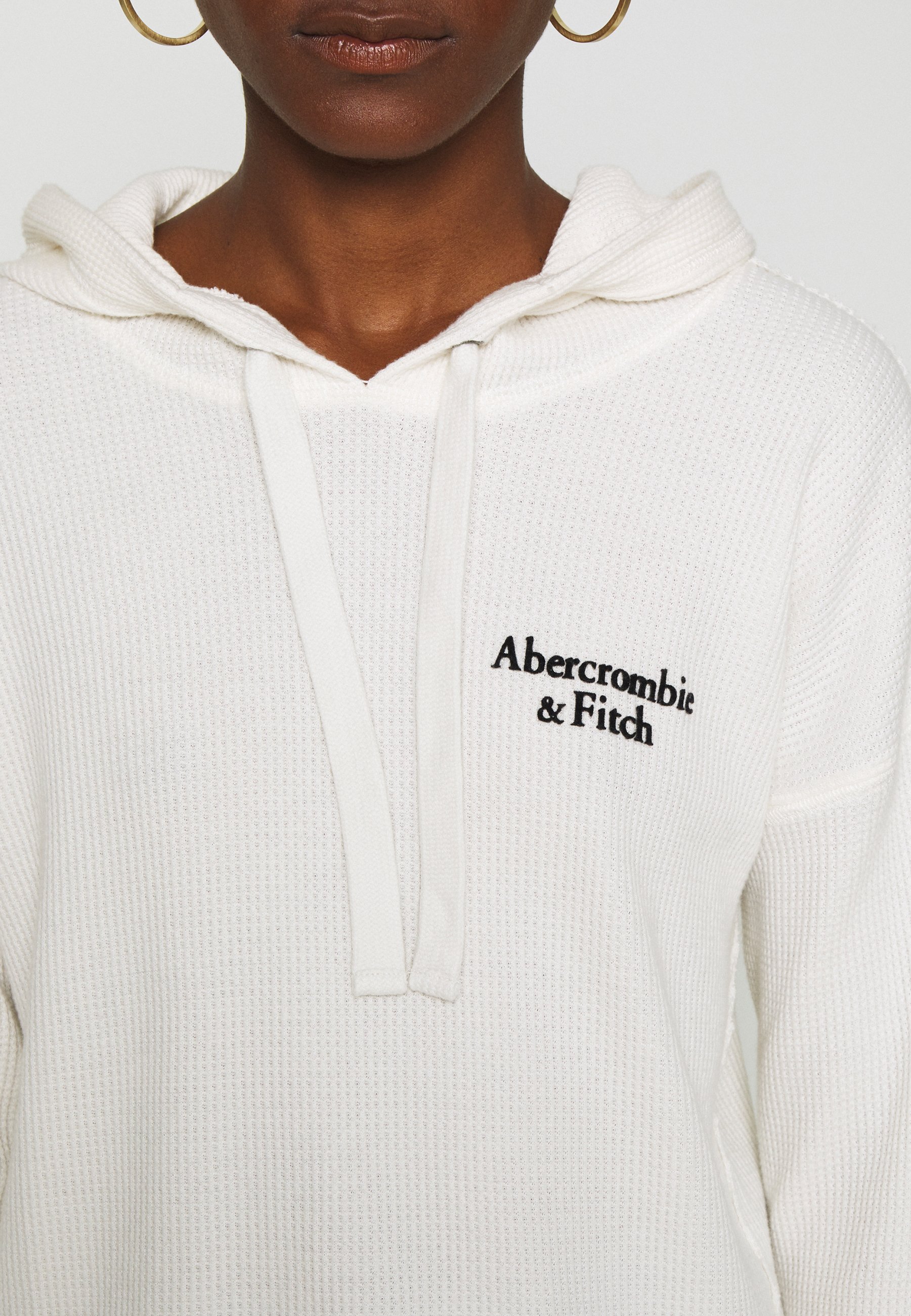 Abercrombie & Fitch LOGO HOOD Hoodie white Zalando.nl Abercrombie & Fitch CORE Hoodie white Zalando.nl