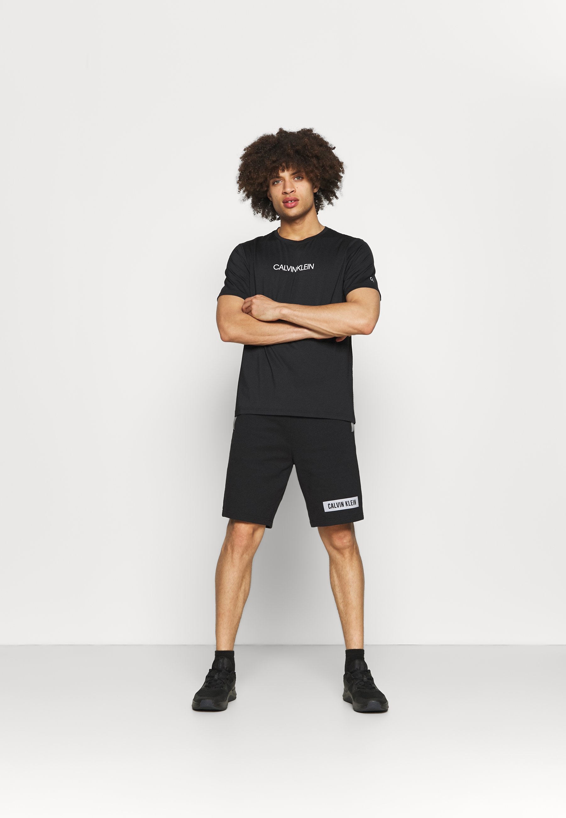 Calvin Klein Performance SHORTS - Pantaloncini sportivi - black/nero -  Zalando.it
